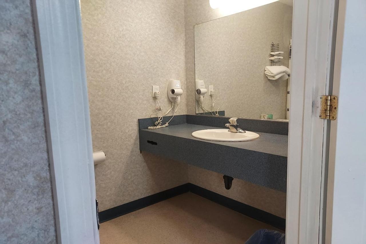 Studio Inn And Suites Galloway Eksteriør billede